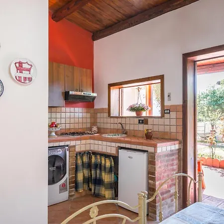 Arianna's House With Sea View, Parking And Wi-fi Holiday home *