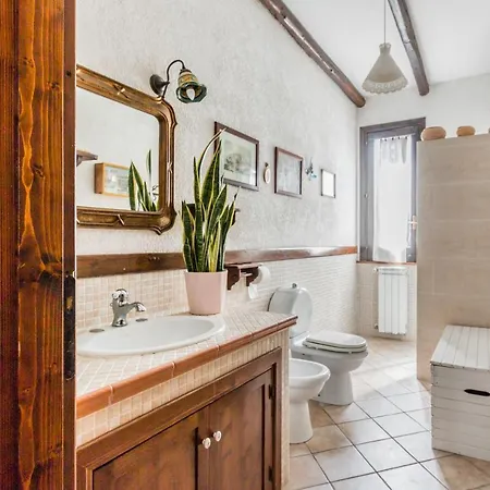 Arianna's House With Sea View, Parking And Wi-fi Avola