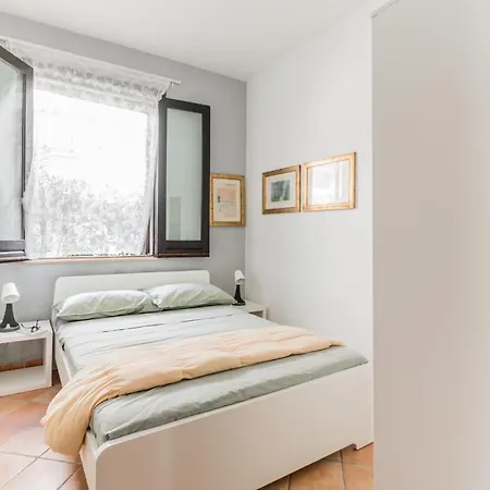 Arianna's House With Sea View, Parking And Wi-fi Holiday home *