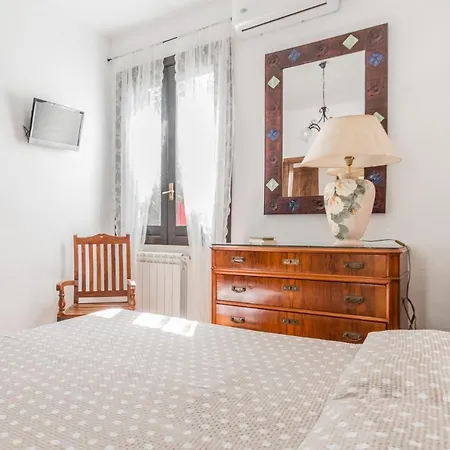 Arianna's House With Sea View, Parking And Wi-fi Avola