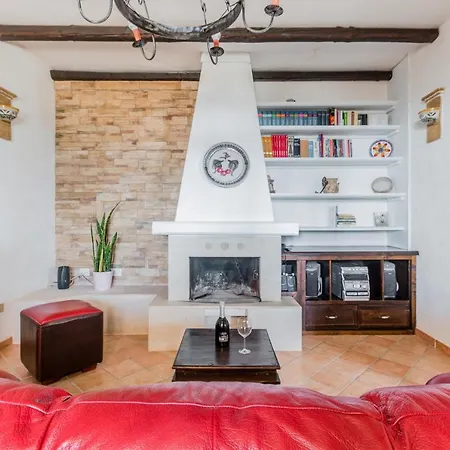 Holiday home Arianna's House With Sea View, Parking And Wi-fi Avola