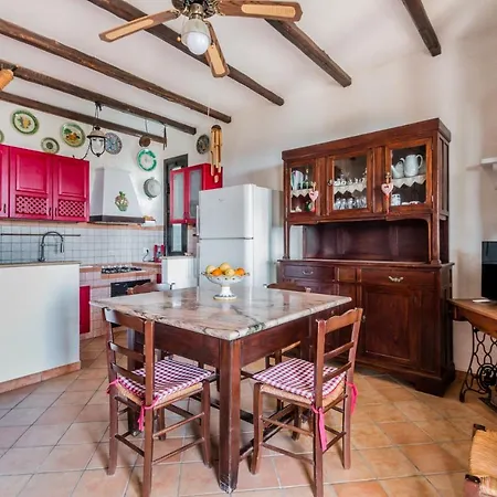 Holiday home Arianna's House With Sea View, Parking And Wi-fi