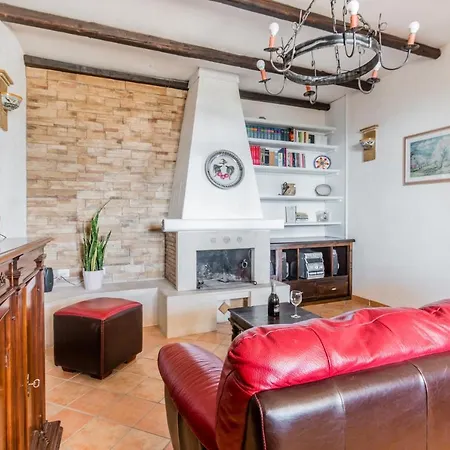 Arianna's House With Sea View, Parking And Wi-fi Holiday home *